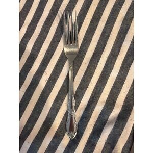 Wm. A. Rogers Oneida Ltd. Stainless Steel Dinner Fork Fenway Floral Pattern